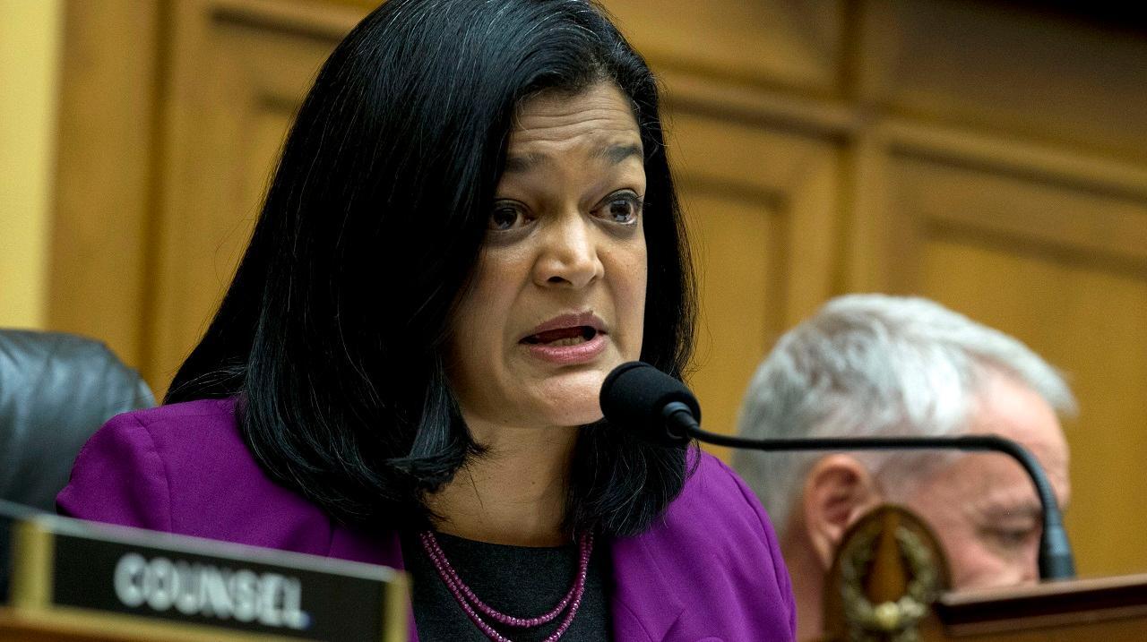 Former ICE director's shouting match with a Democratic congresswoman