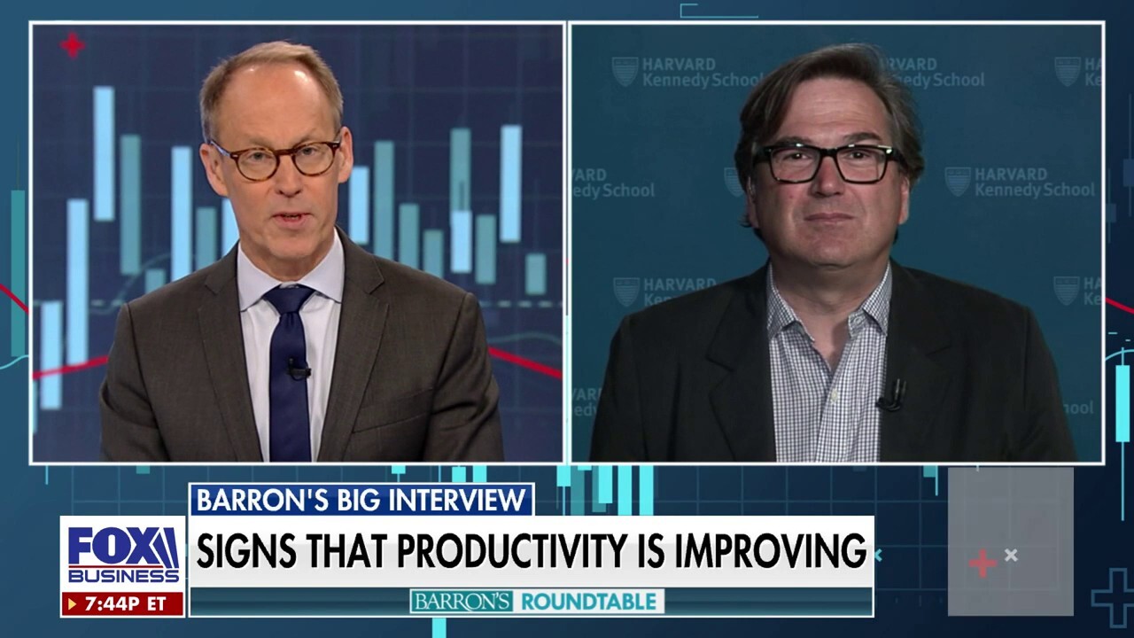  Jason Furman, former National Economic Council chair under Obama, says there is nothing structural about inflation on 'Barron's Roundtable.'