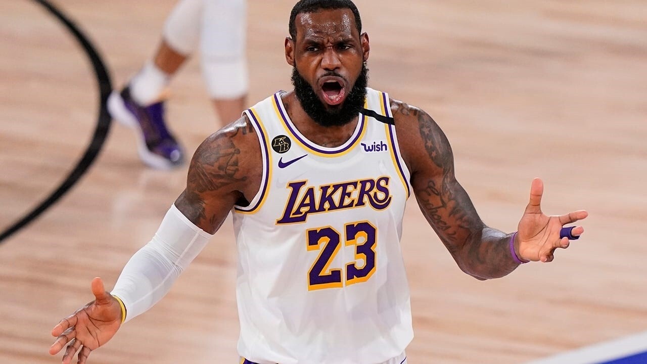 Los Angeles Lakers star LeBron James is facing backlash over his tweet responding to the deadly police shooting of 16-year-old Ma’Khia Bryant. A 'Mornings with Maria' panel weighs in.
