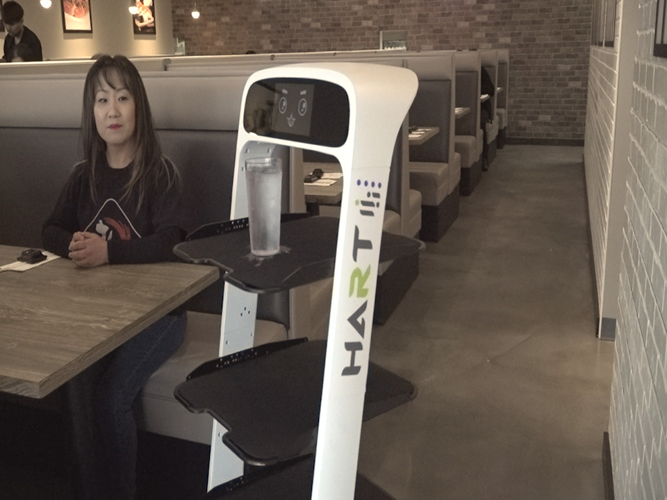More restaurants turning to robot servers in response to food industry worker shortage