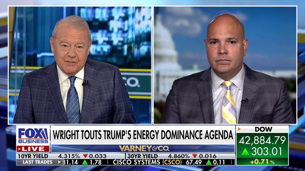 Power the Future founder Daniel Turner discusses plummeting oil prices and analyzes price trends during an appearance on ‘Varney & Co.’ 