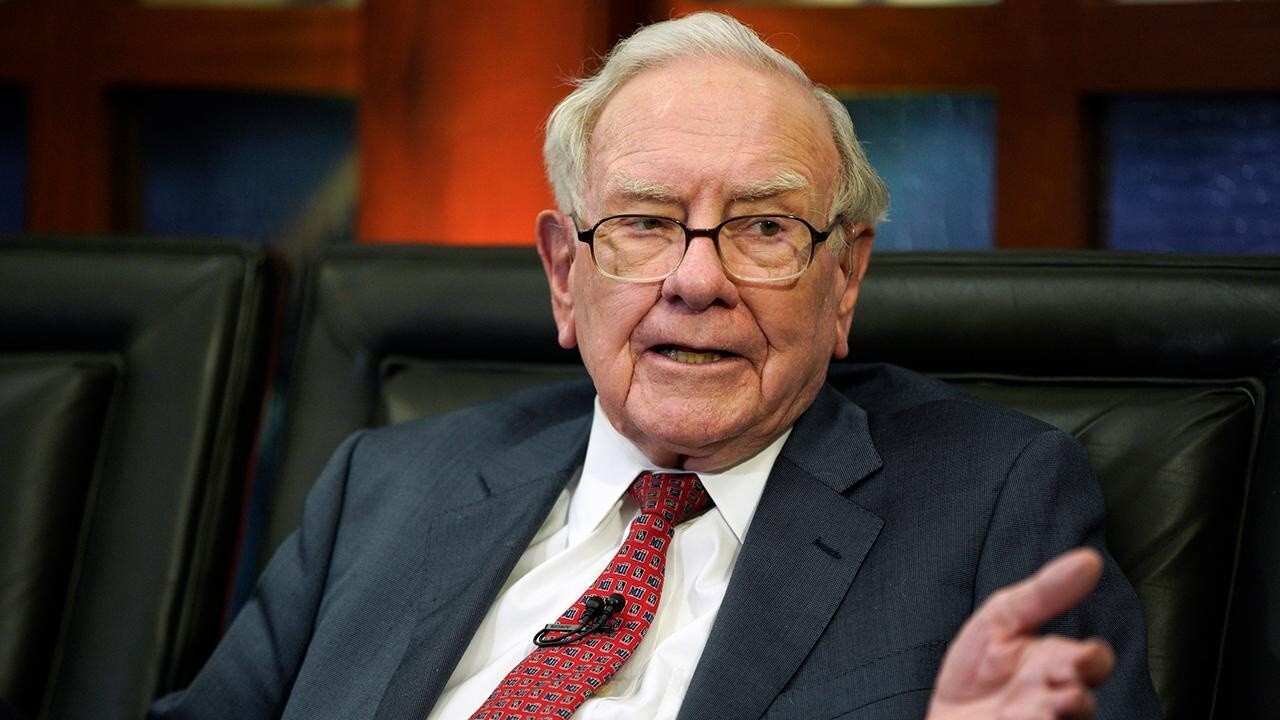 Warren Buffett, Michael Burry are waiting for the market to crash: Robert Kiyosaki 