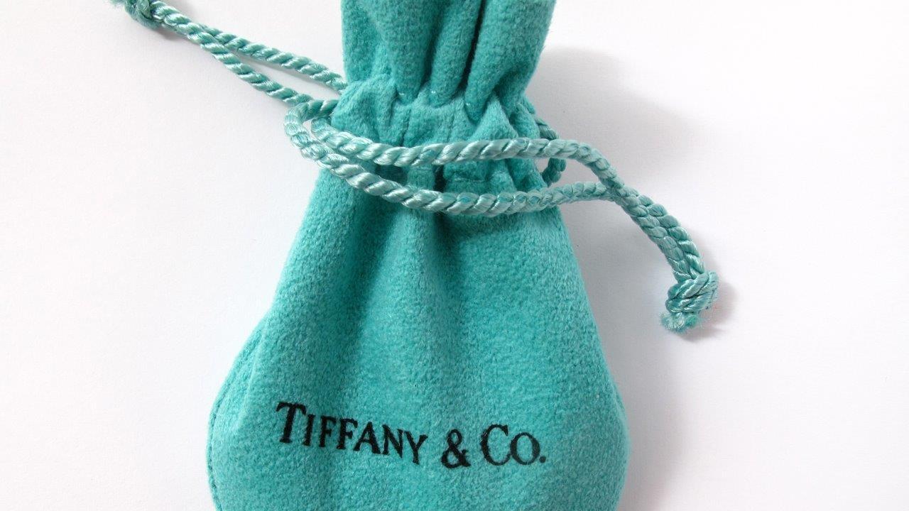 Tiffany CEO ousted after slumping sales 