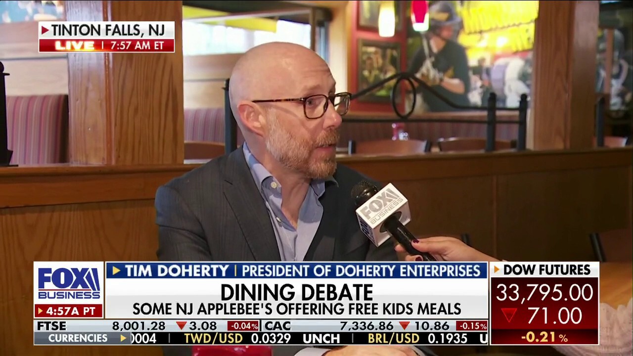 FOX Business' Madison Alworth reports from Tinton Falls, New Jersey, where Applebee's franchisee and COO Tim Doherty says there's 'fantastic' reception for their free kids meals.