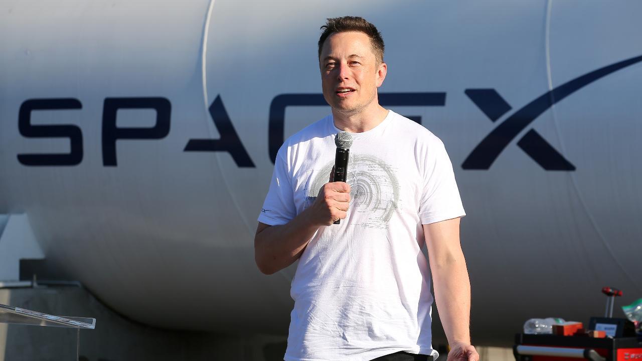 Defense Department reviewing Elon Musk's security clearance