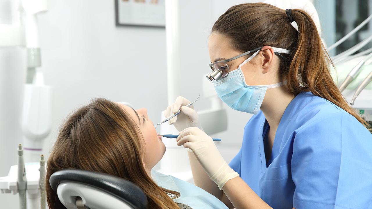 Floss Bar brings dentist to the workplace