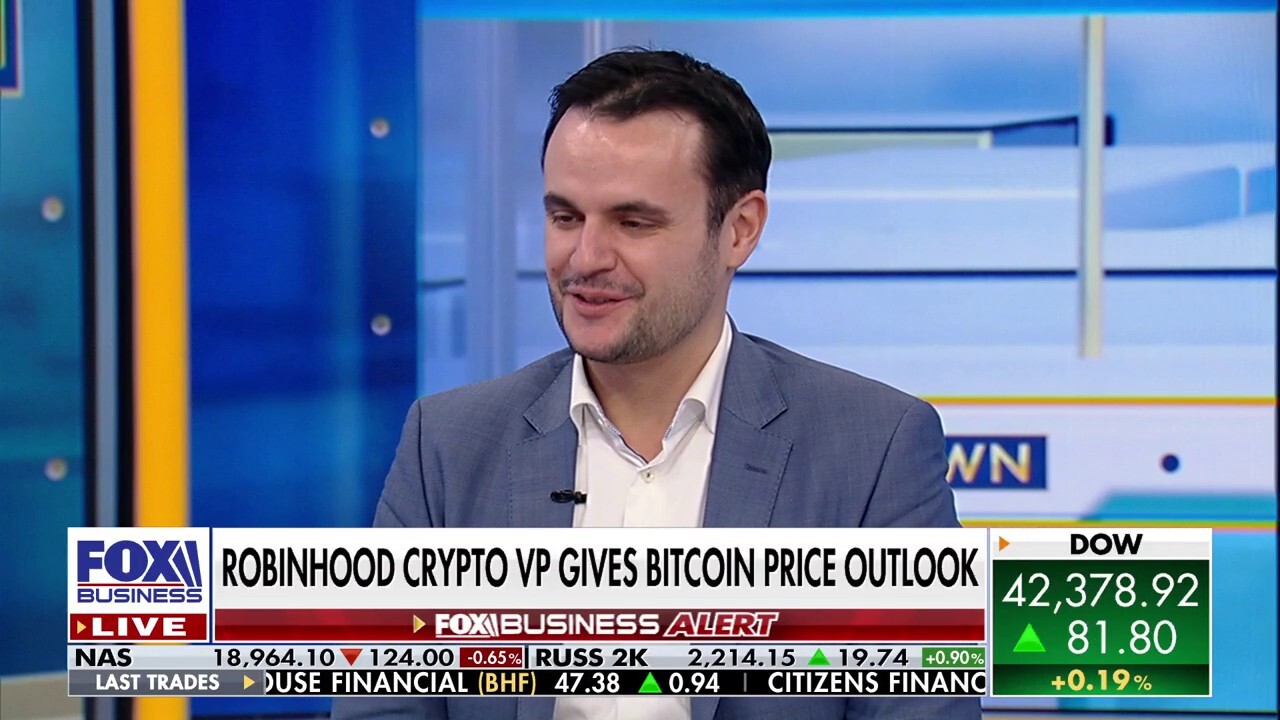 Robinhood Crypto VP and GM Johann Kerbrat says the company is 'optimistic' on 'The Claman Countdown.'