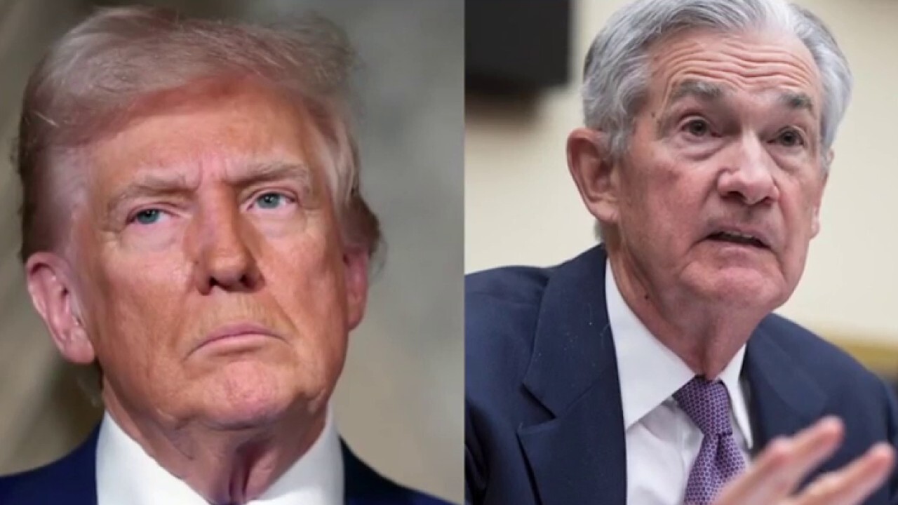 The Carlyle Group co-founder and co-chairman David Rubenstein discusses President Donald Trump's treatment of Fed Chair Jerome Powell on 'The Claman Countdown.'