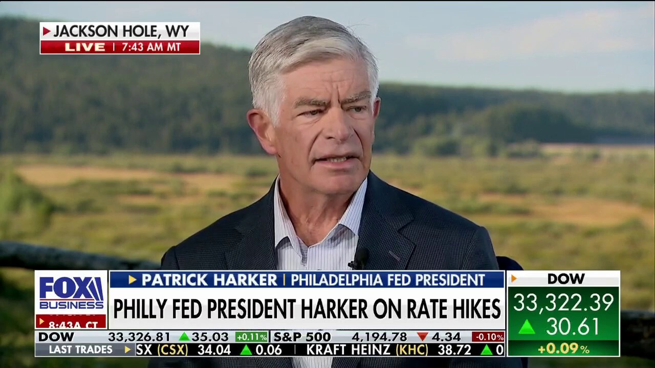 Philadelphia Fed president: If recession hits it will be 'shallow and short'