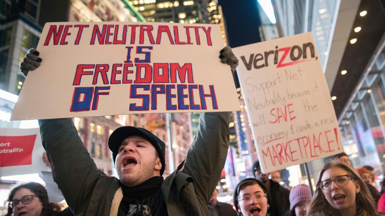 Net neutrality vote: White House supports ‘free, fair internet’