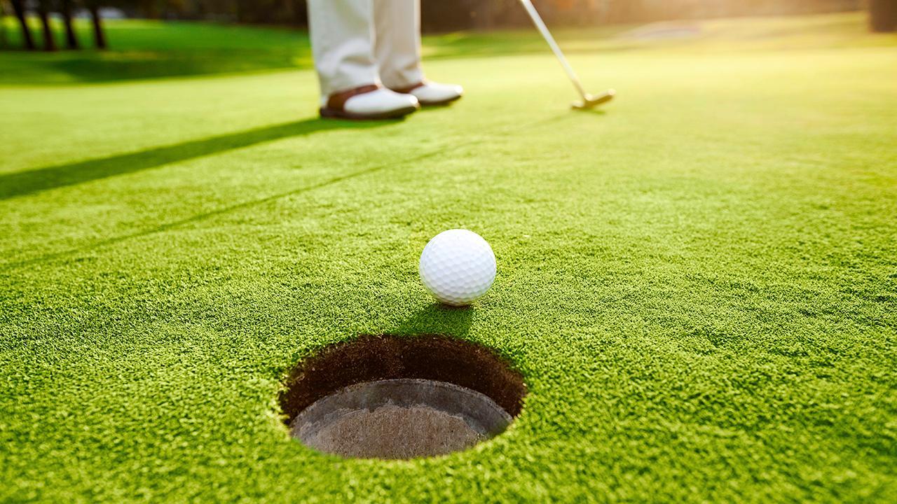Golf industry play over par