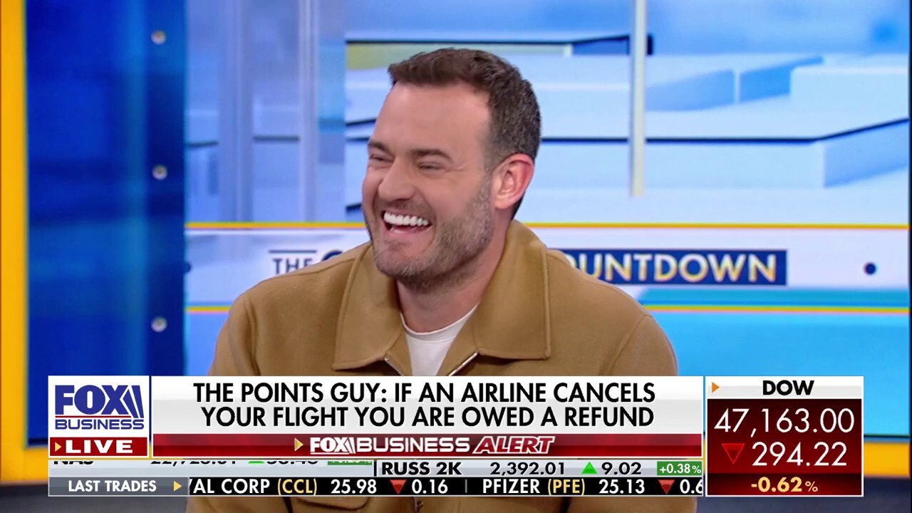 FOX Business host Liz Claman talks with The Points Guy founder Brian Kelly about FAA delays and how travelers can stay ahead on ‘The Claman Countdown’.