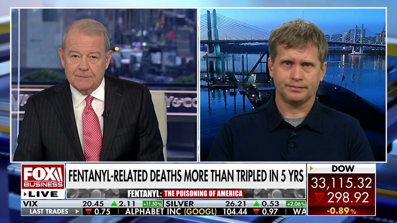 Portland drug counselor Kevin Dahlgren joined ‘Varney & Co.’ to discuss Oregon Democrats’ decision to backpedal on decriminalizing homelessness. 