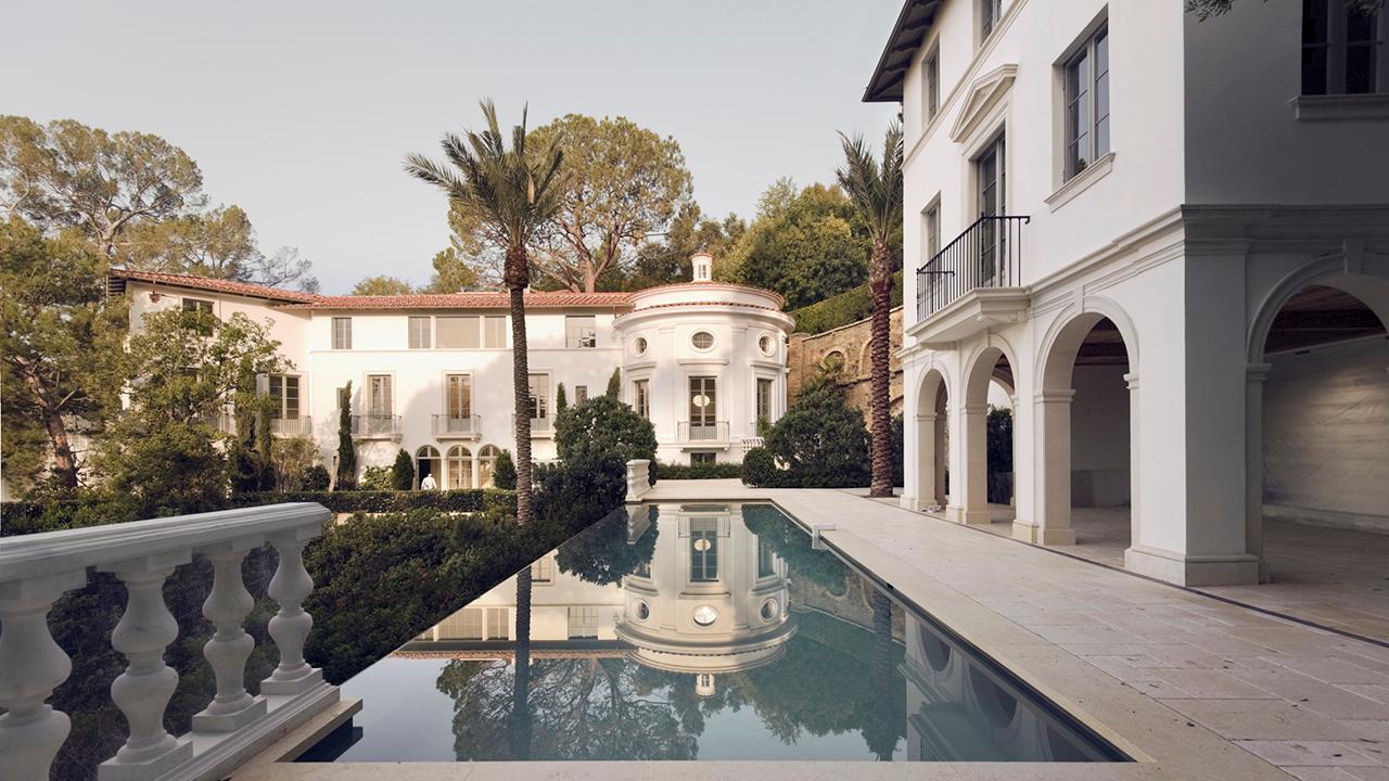 Celebrity real estate agent provides insight into LA luxury home market