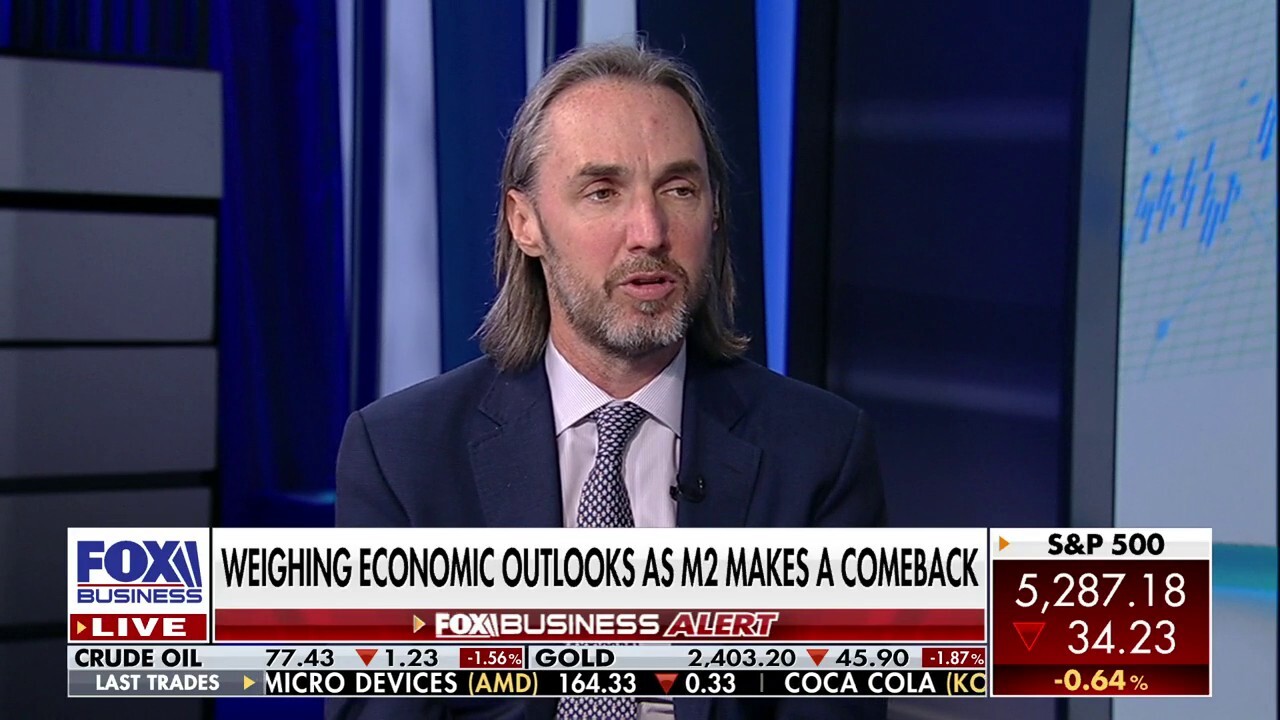 DoubleLine Capital's Jeffrey Sherman: Too early to call for a recession in 2024
