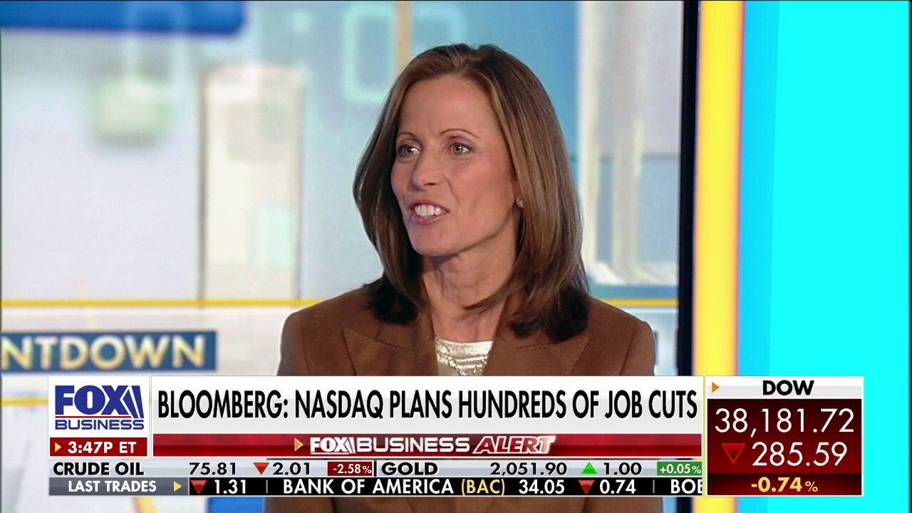  Adena Friedman explains why startups have struggled to go public in uncertain times on The Claman Countdown.