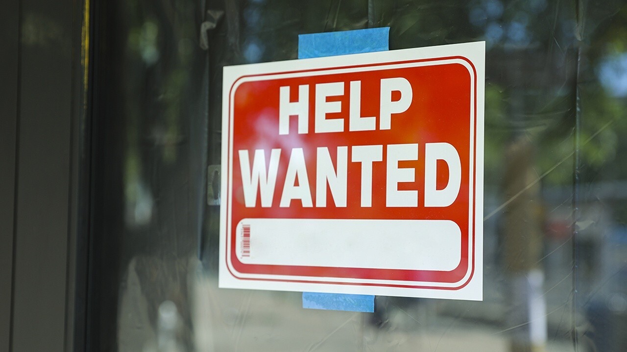 Jobless Americans suing states for ending unemployment benefits early