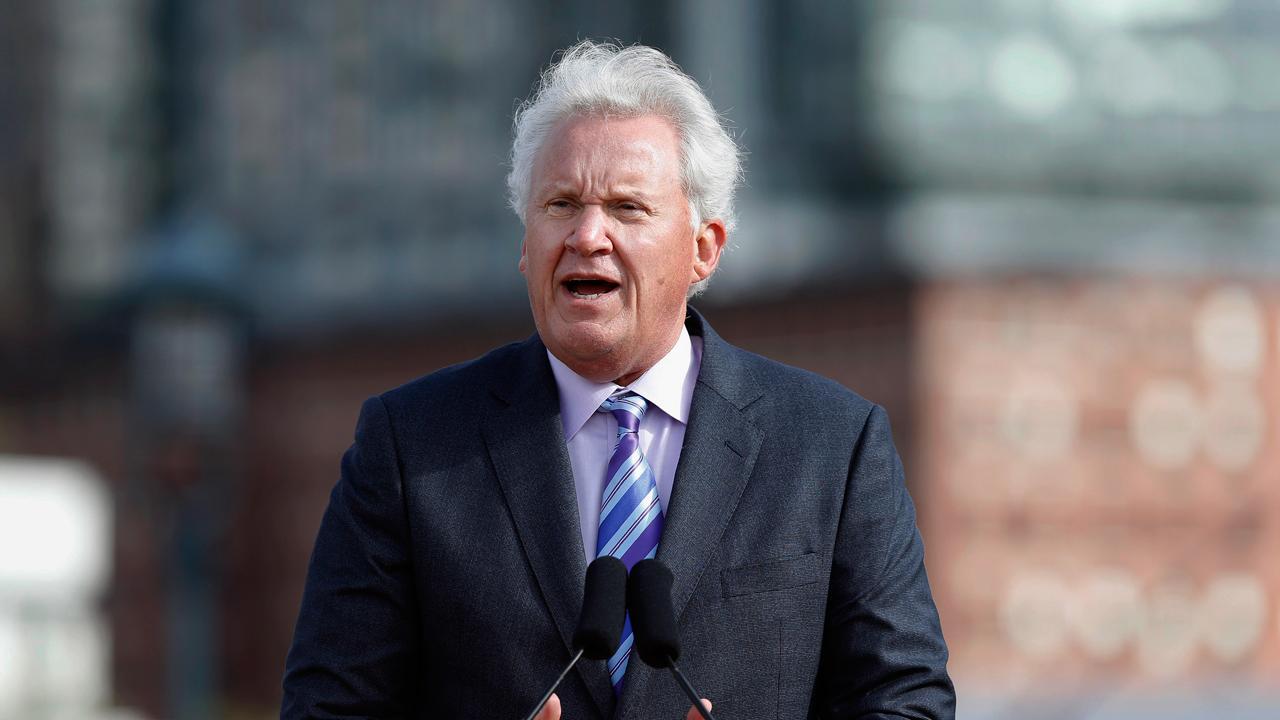 GE’s Jeff Immelt stepping down as CEO