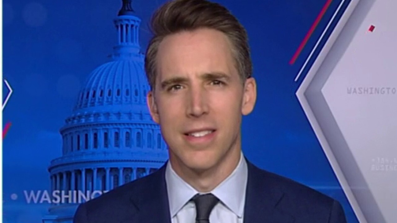 Sen. Josh Hawley, R-Mo. calls out the FBI's alleged interference in elections on 'Kudlow.'