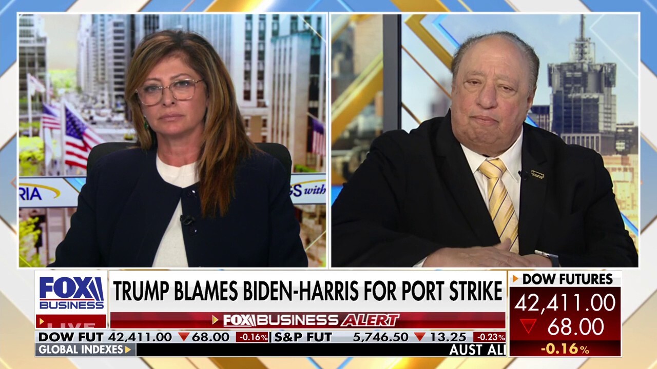 United Refining Company and Red Apple Group Chairman & CEO John Catsimitidis discusses Bidens non-intervention in the port strikes and explains how it will spike inflation and raise food and oil prices.