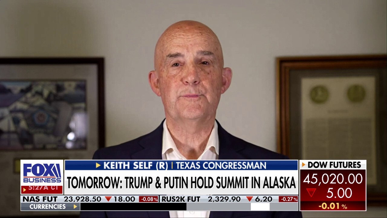 Trump preps for ‘battle royale’ with Putin, warns of ‘severe consequences’