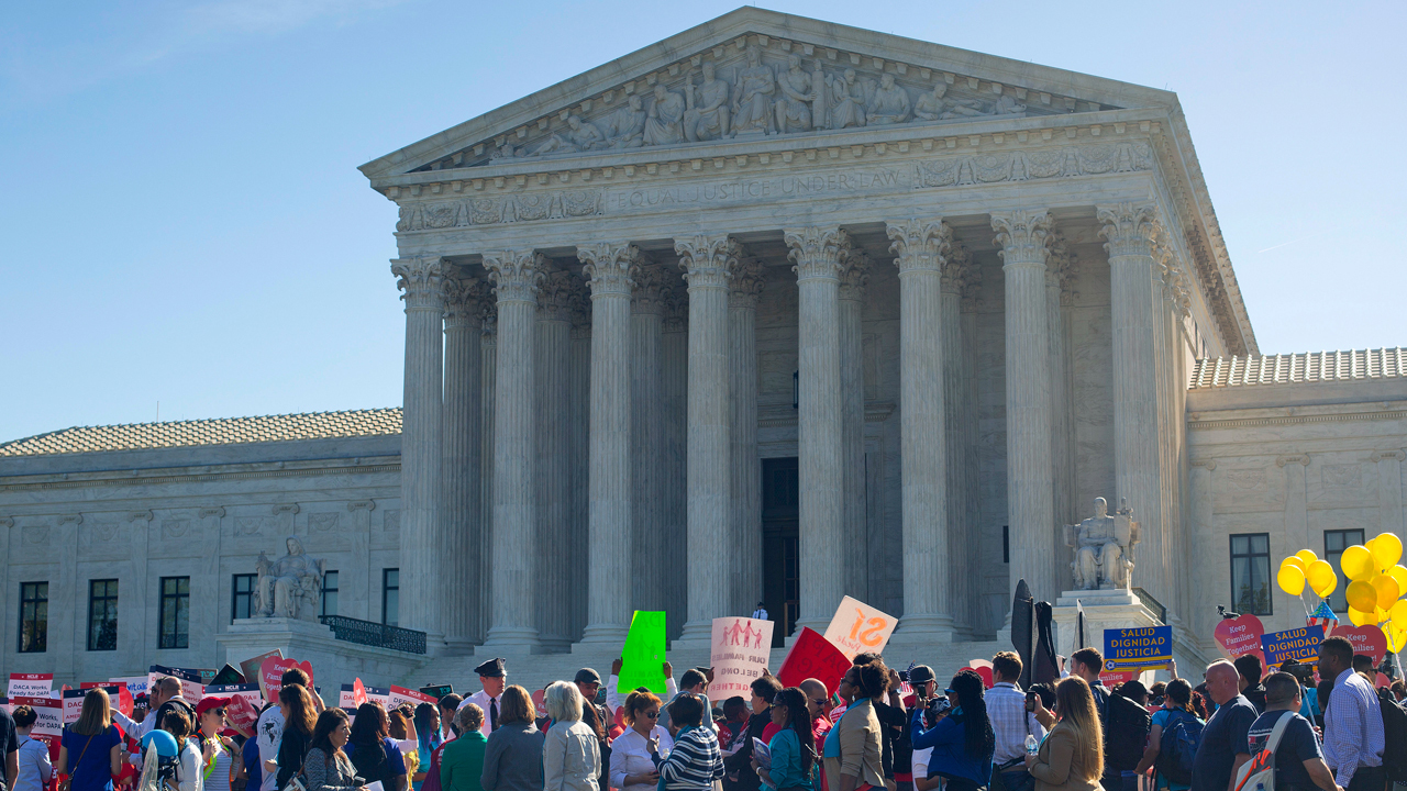 How a 4-4 SCOTUS split affects immigrant deportation