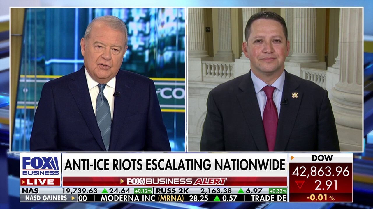 GOP rep sends red-hot message to potential anti-ICE protestors ‘parachuting’ into San Antonio