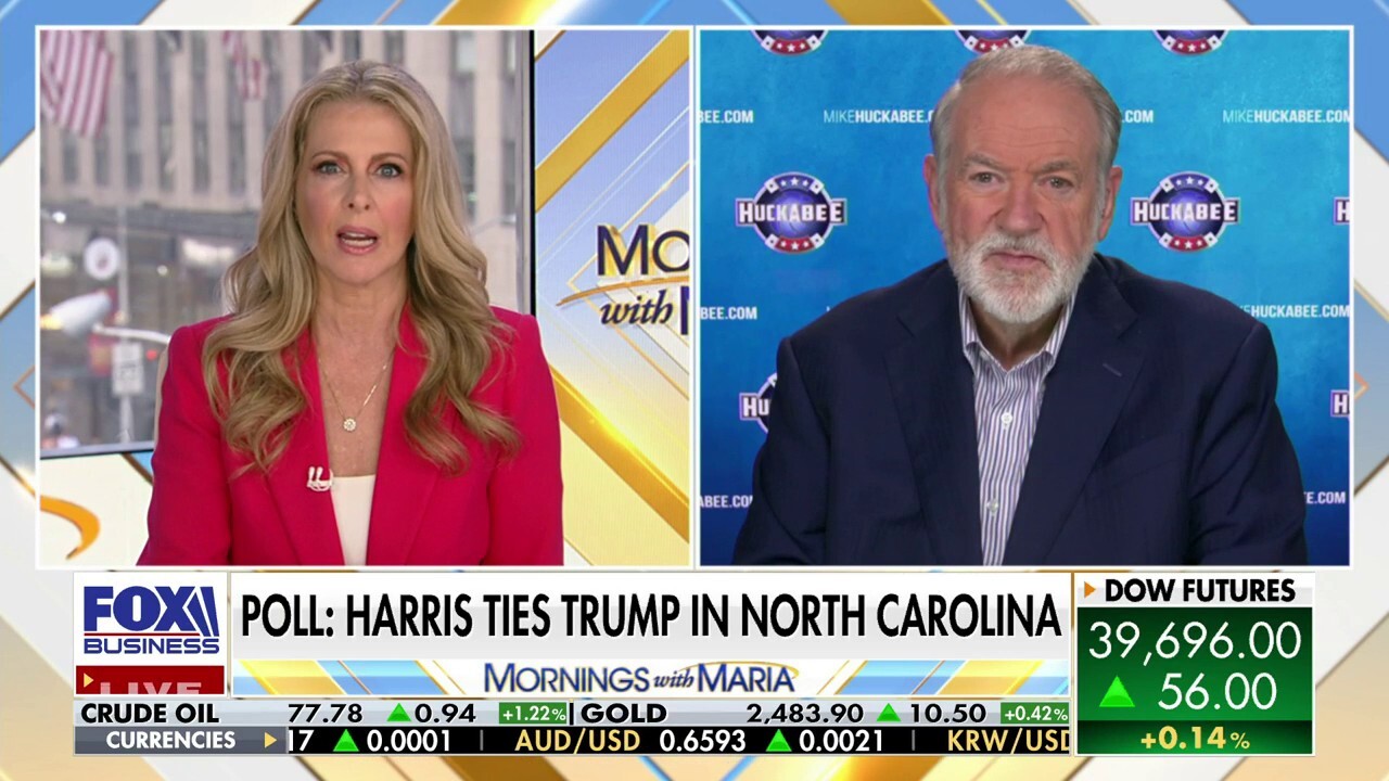 Harris is getting a pass from the press: Mike Huckabee