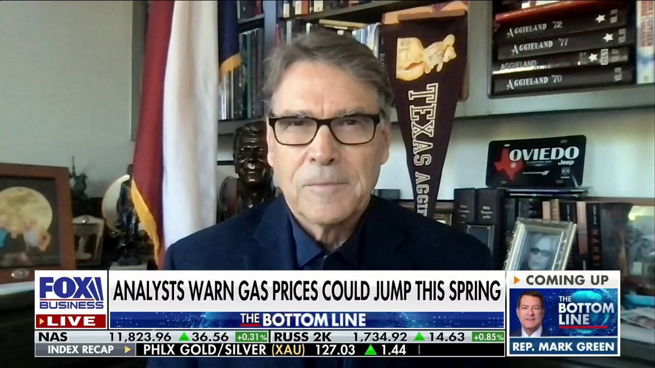 Former Texas Gov. Rick Perry discusses how analysts are warning that gas prices could soar again heading into spring on ‘The Bottom Line.’