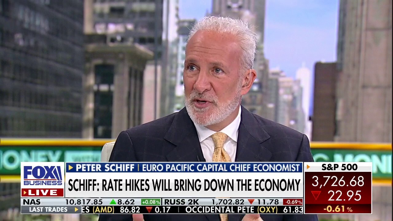 Euro Pacific Capital chief economist Peter Schiff provides insight on Bitcoin cryptocurrency and how the Federal Reserve should respond to inflation on 'Making Money.'