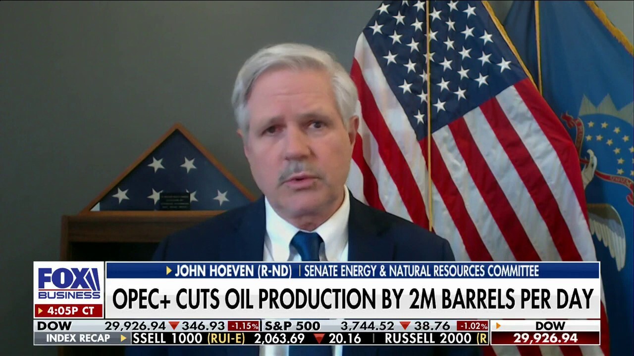Sen. John Hoeven (R-ND) discusses what the Biden admin should be doing to remedy gas prices after OPEC+ cuts oil production by 2 million barrels a day on ‘Fox Business Tonight.’