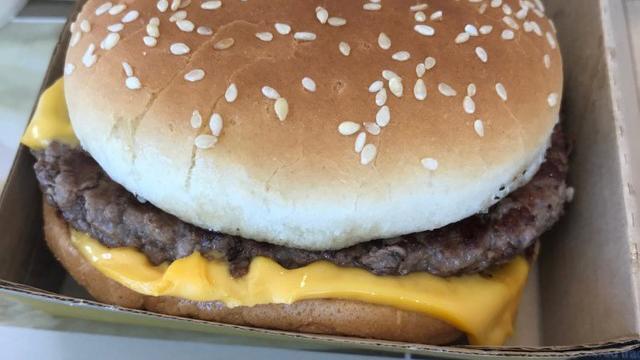 People eat more fast food when they make more money: CDC