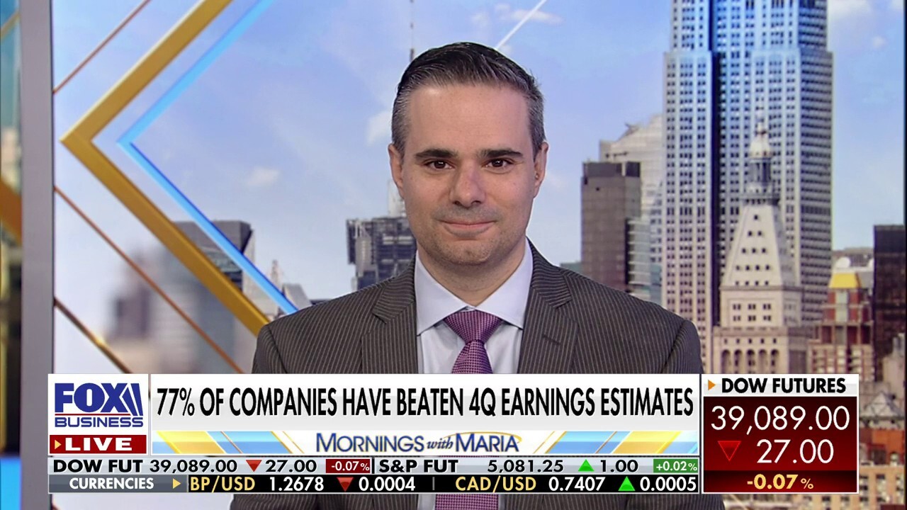 Federated Hermes senior portfolio manager Steve Chiavarone assesses retail earnings, the 2024 Fed rate cut outlook and the January durable goods report.