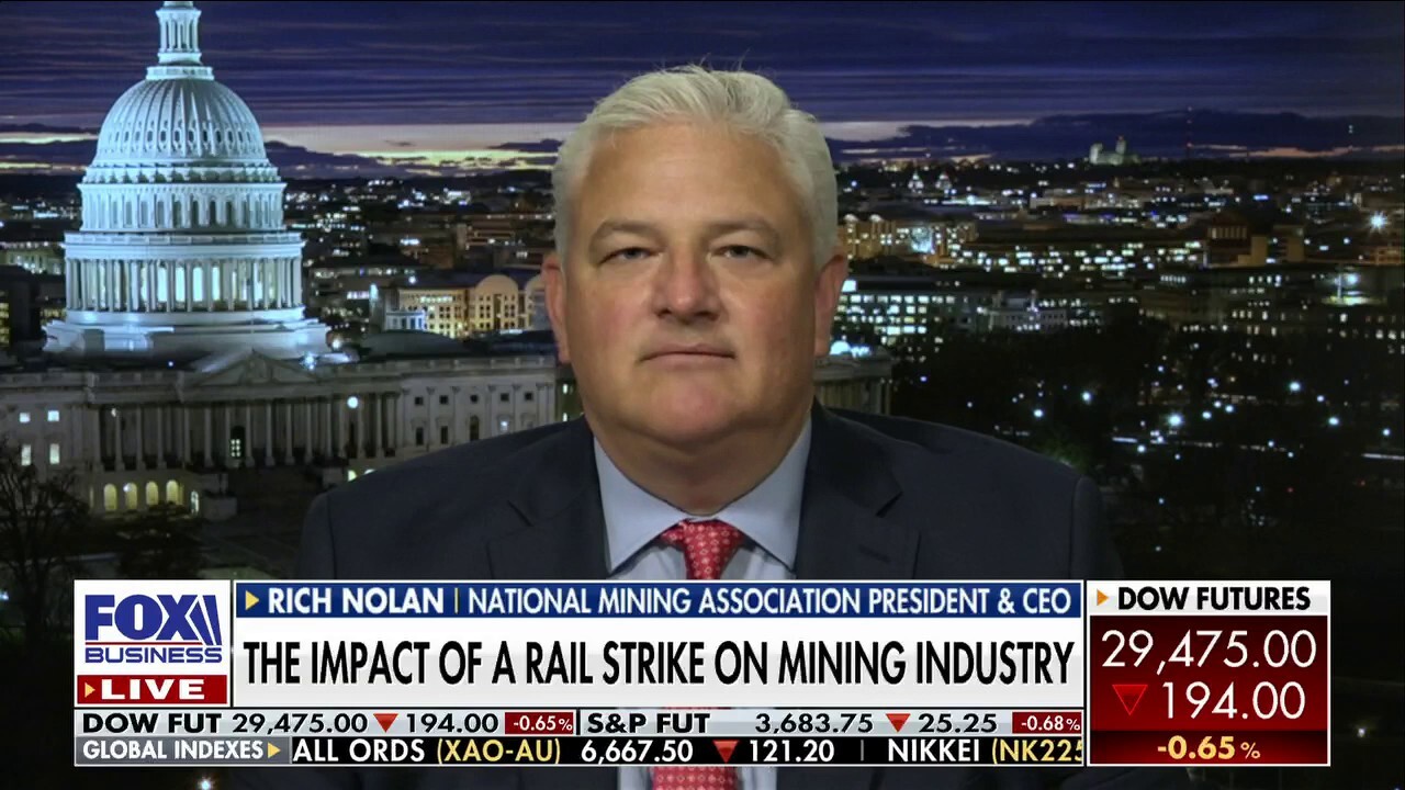 National Mining Association president and CEO Rich Nolan discusses the harm a rail strike could cause to the economy on 'Mornings with Maria.'
