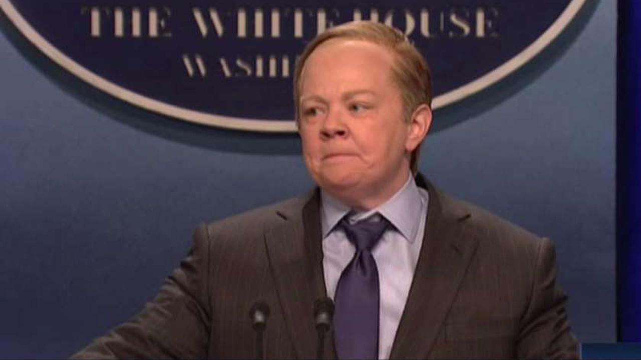Sean Spicer reacts to Melissa McCarthy's SNL impersonation
