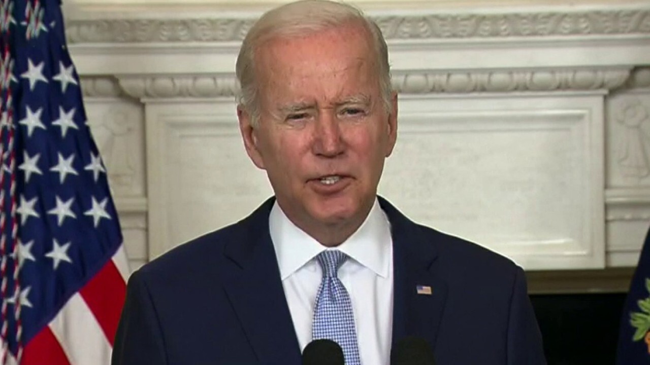 Biden's Inflation Reduction Act will actually increase inflation: Economist