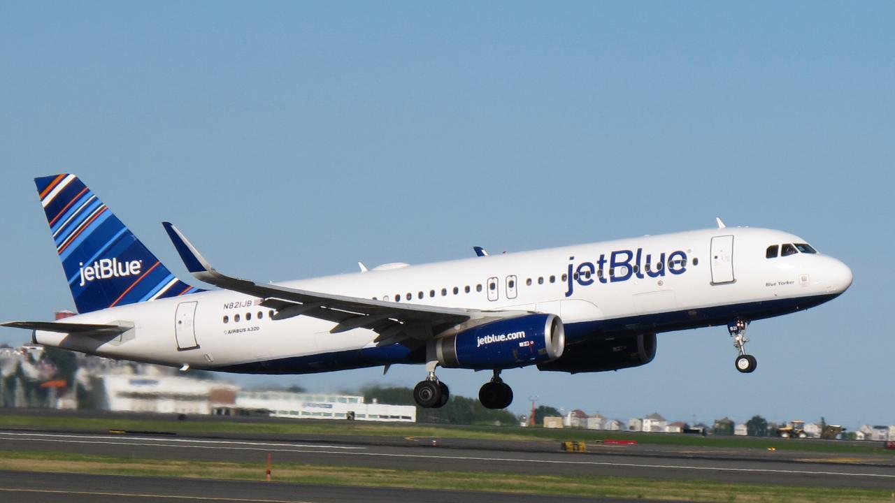 JetBlue to offer hard seltzer on flights