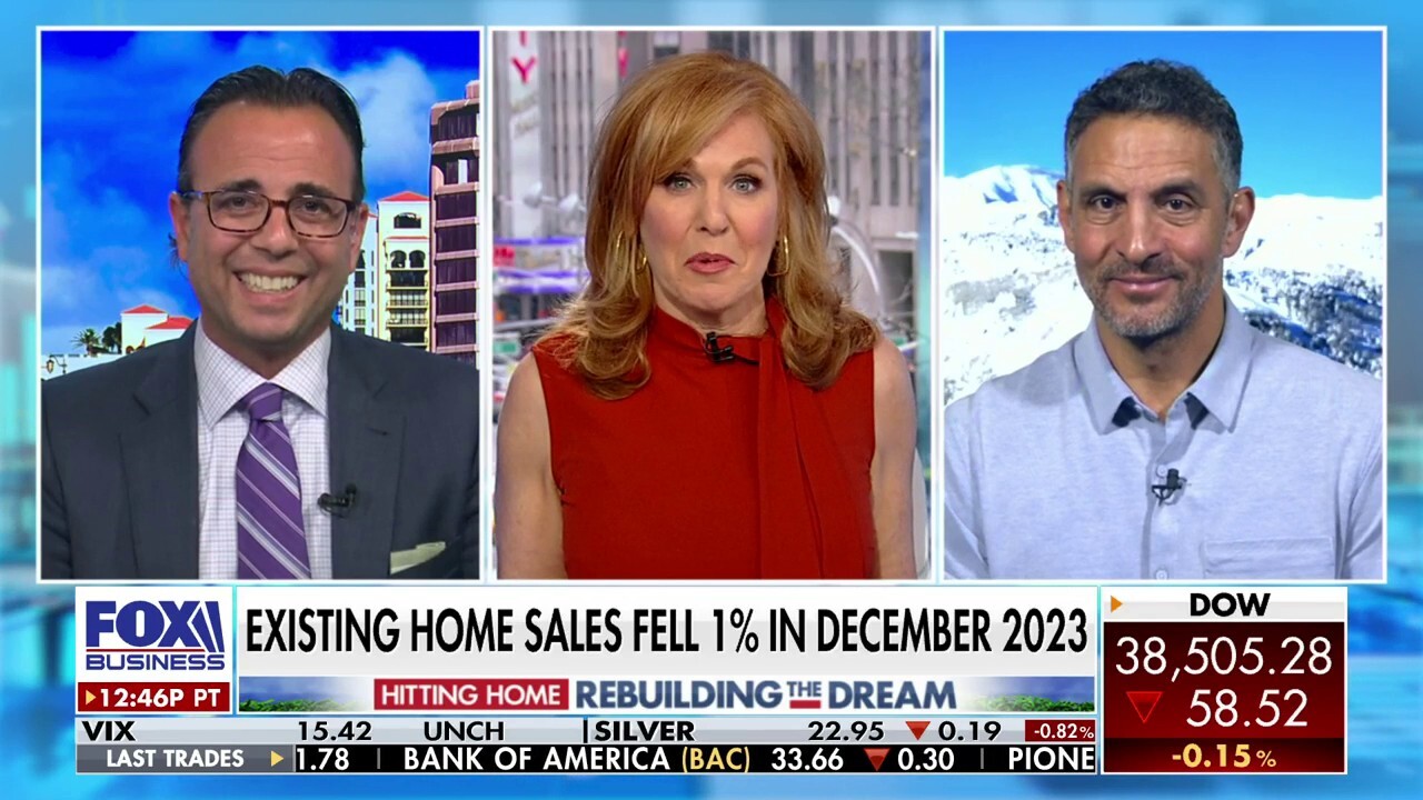Real estate agent Mauricio Umansky says high mortgage rates, high prices and low supply are creating difficulties for homebuyers on 'The Claman Countdown.'