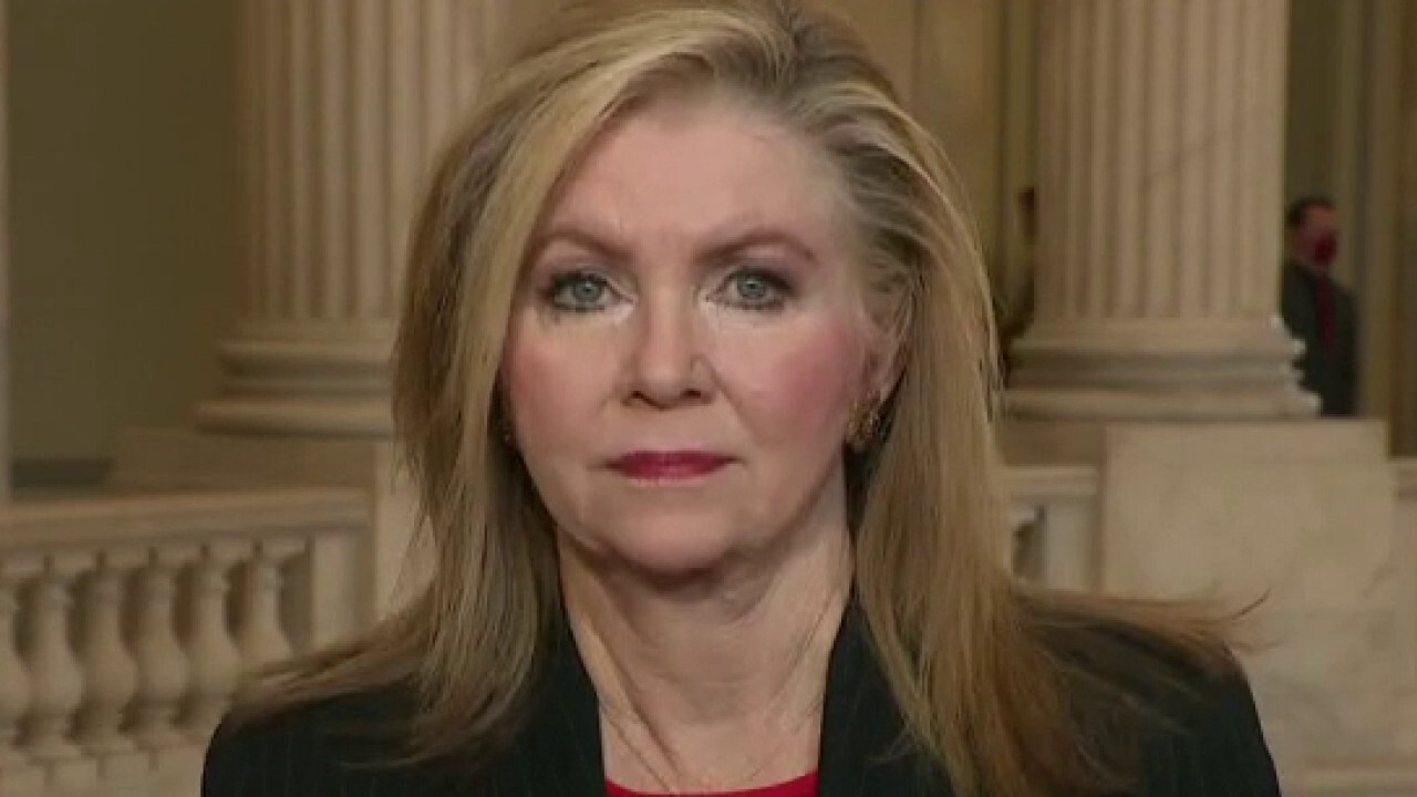 Sen. Blackburn explains how migrants cross Arizona border