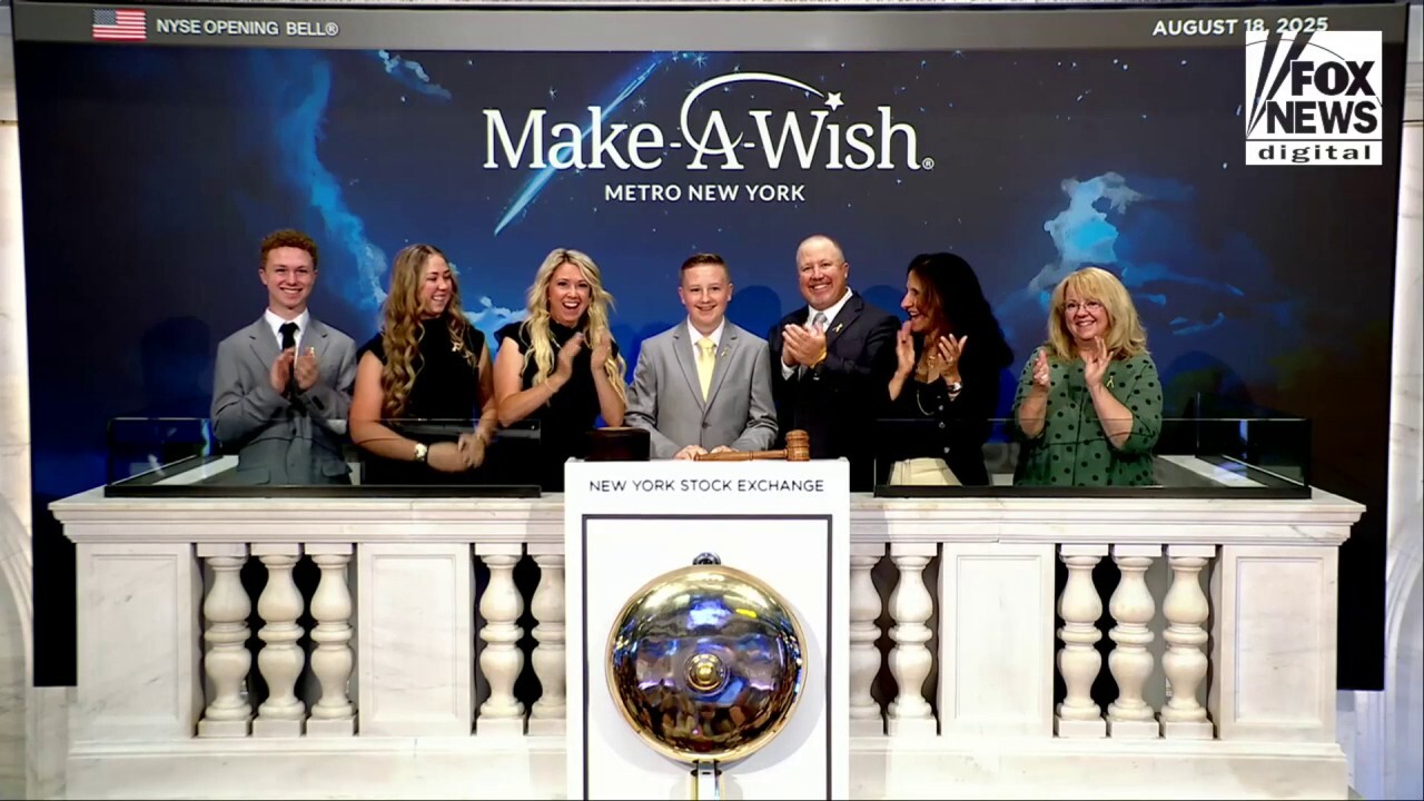 Fox Business Briefs 8/18