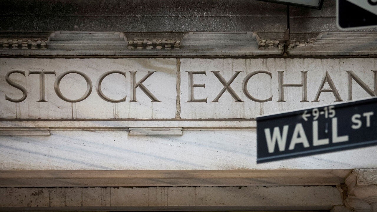 Stock market is climbing Wall Street's 'wall of worry': Savita Subramanian