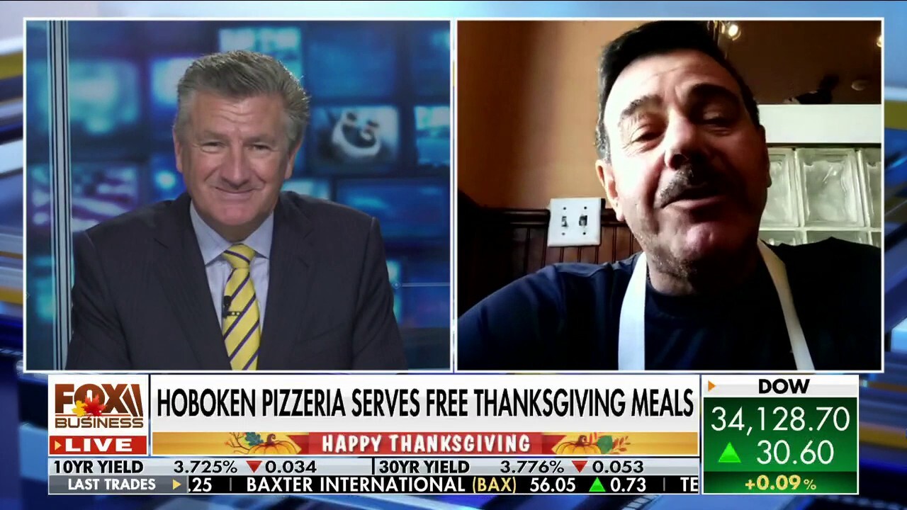 NJ Pizzeria owner shares tradition of serving free Thanksgiving meals