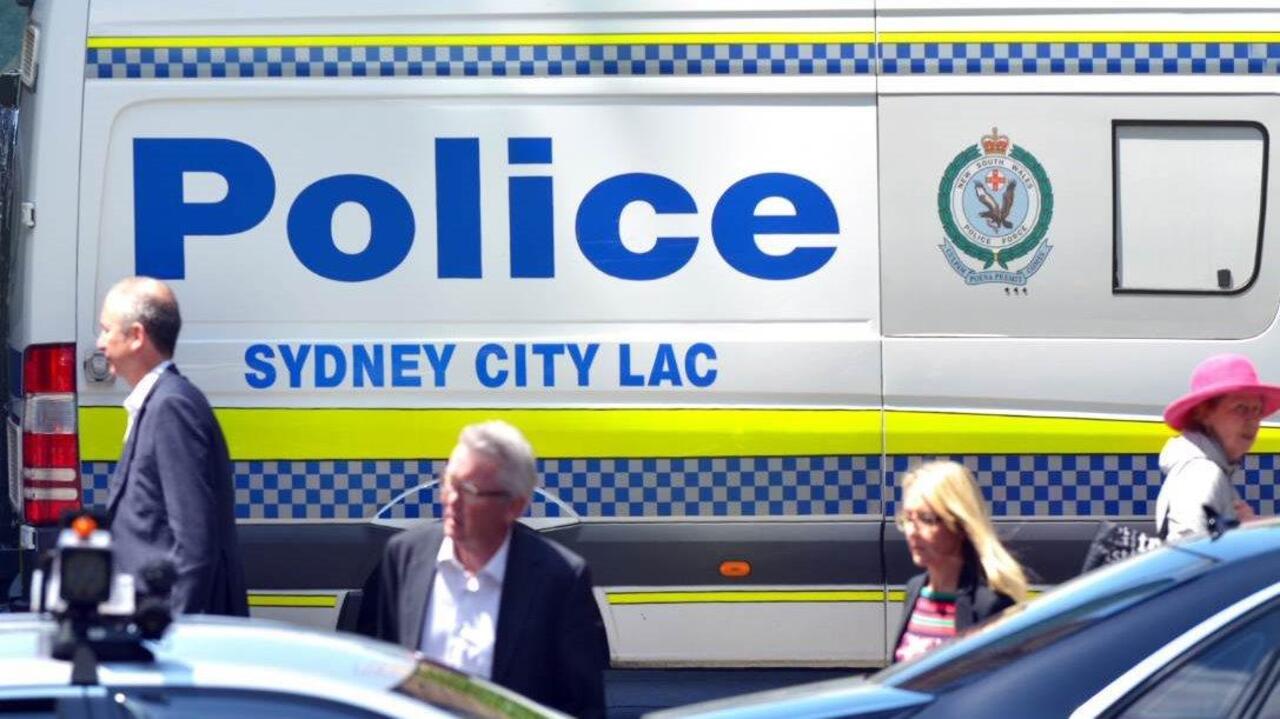 Suspects arrested in Australia for alleged bomb plot