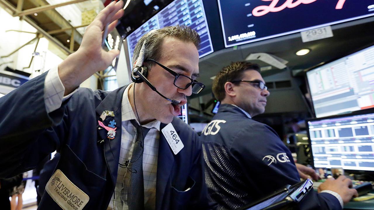 Stocks tumble on renewed trade tensions