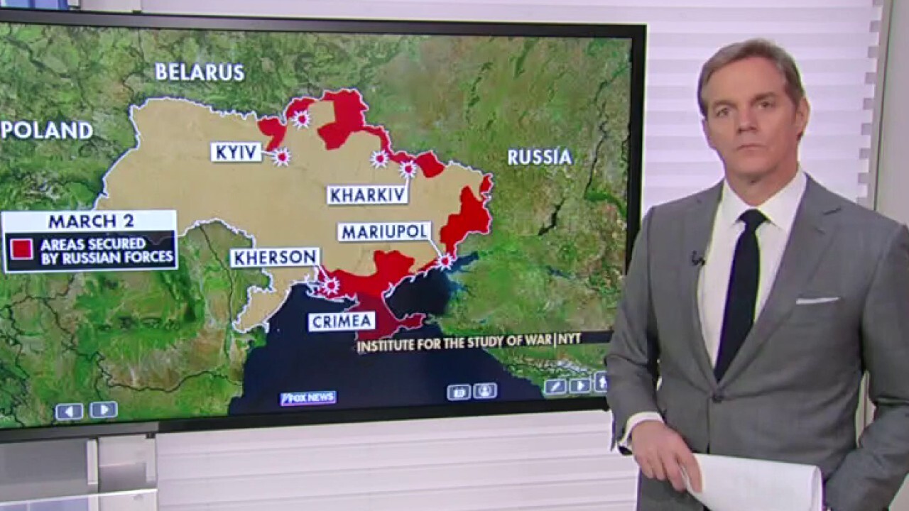 Russian military on the move along Crimea border