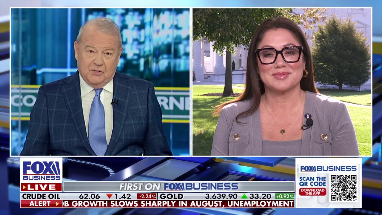 Labor Secretary Lori Chavez-DeRemer discusses the weak August jobs report, the impact of tariffs on the jobs market and concerns regarding the use of AI. 