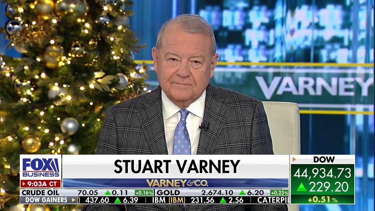 ‘Varney & Co.’ host Stuart Varney argues Democrats are losing their deportation battle against President-elect Trump.