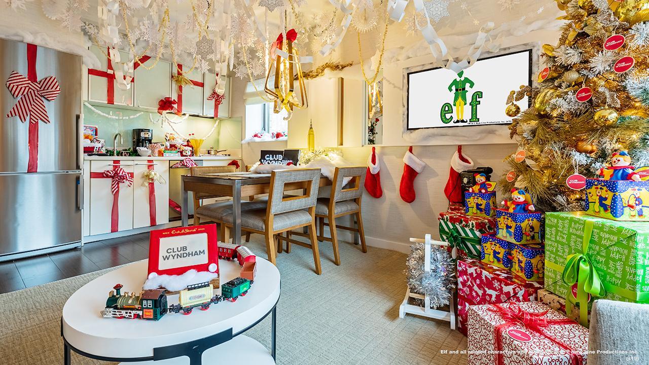 NYC hotel offers Buddy the Elf themed suite