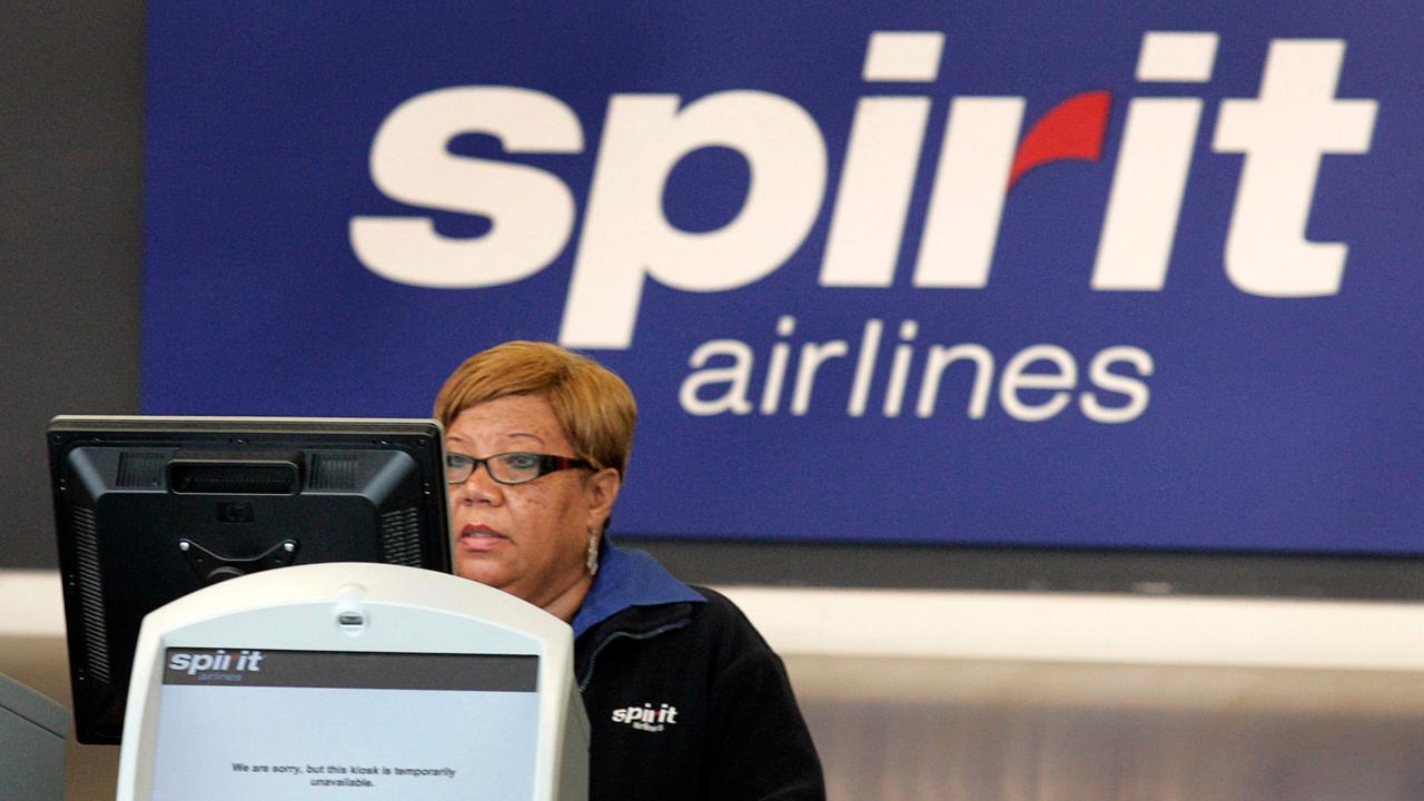 Brawl after cancellation of 9 Spirit Airlines flights