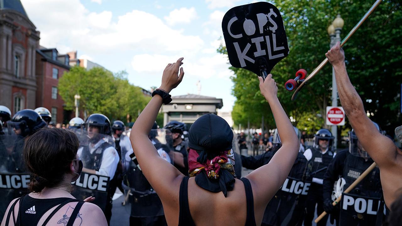 DC crowds closer to insurrection than peaceful protest: Former Army Special Forces member 